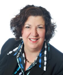 Linda Homan headshot